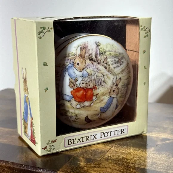 Peter Rabbit trinket box - Picture 1 of 3